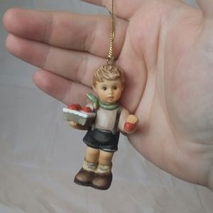 I Made Them Myself Ornament 2001 Berta Hummel